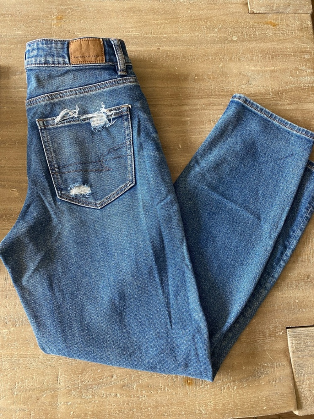 American Eagle Outfitters Women’s Blue Ankle Cropped Distressed Jeans